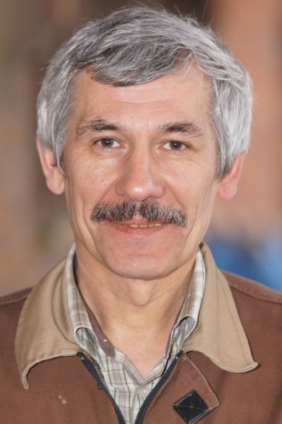 Alexander Kochno, Tischler, Montageleitung 